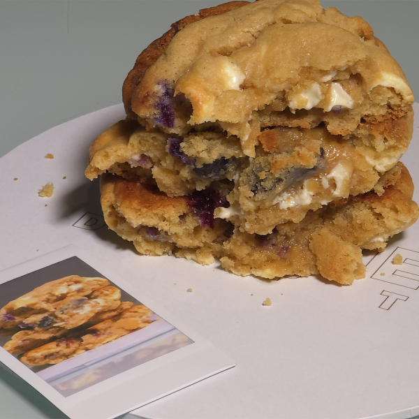 Lemon Blueberry White Chocolate Cookie Box